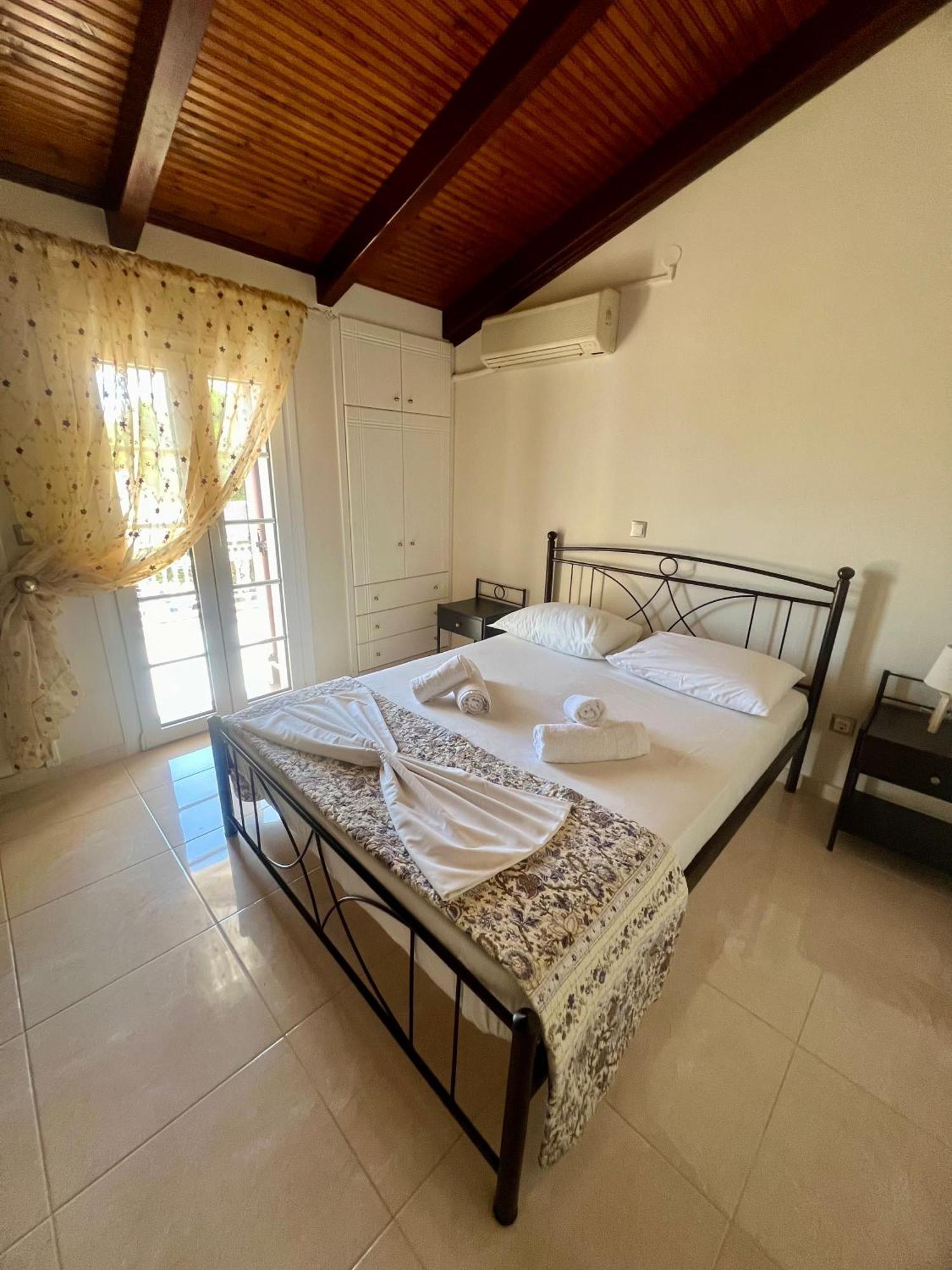 Liberis Loft Suite Аргостолион Экстерьер фото
